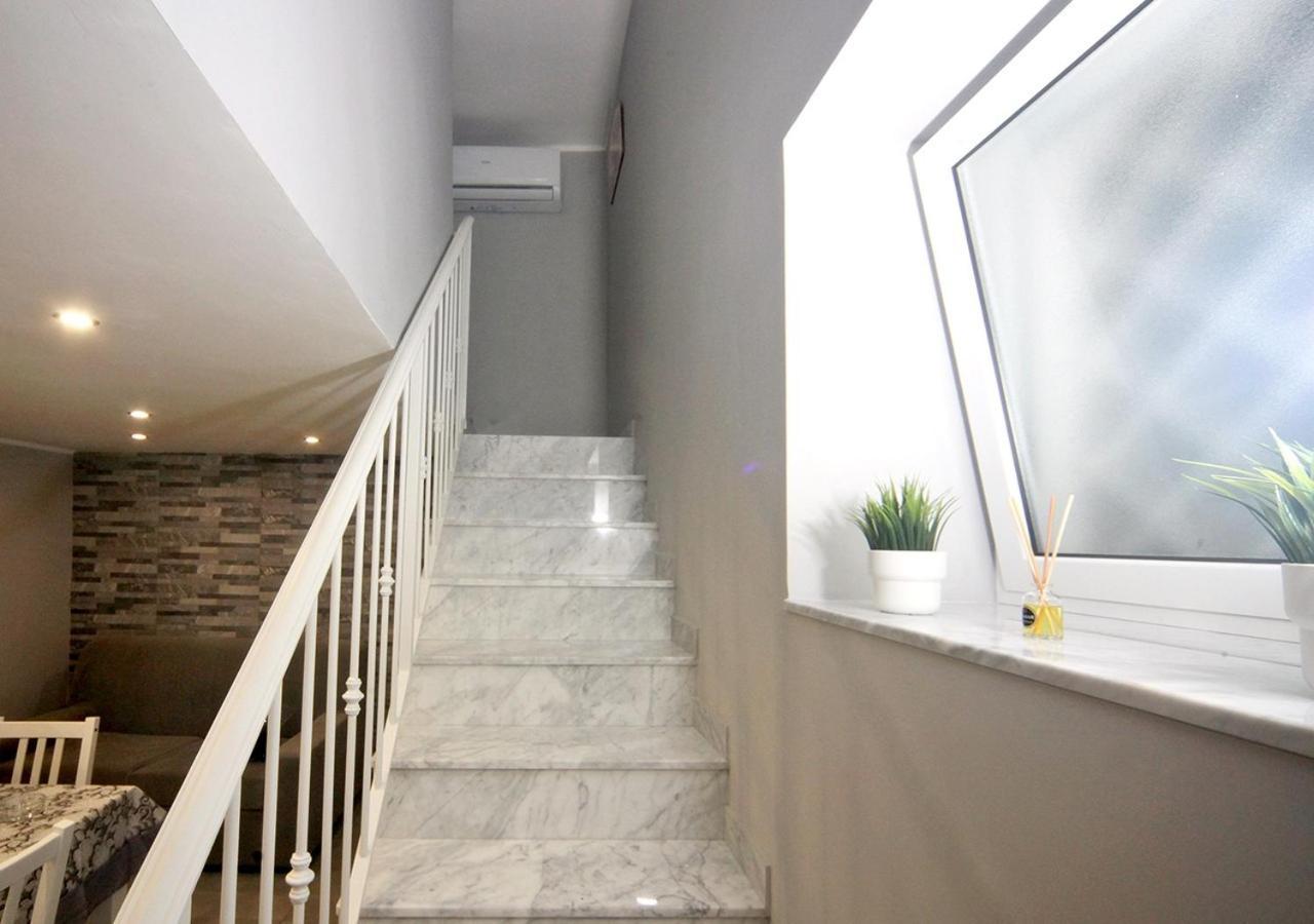La Casa Di Helena Lägenhet Neapel Exteriör bild
